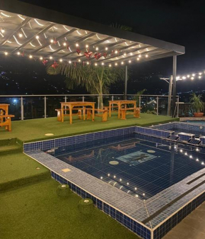 Club campestre el Zarzal - Habitaciones - Alojamiento - Granja